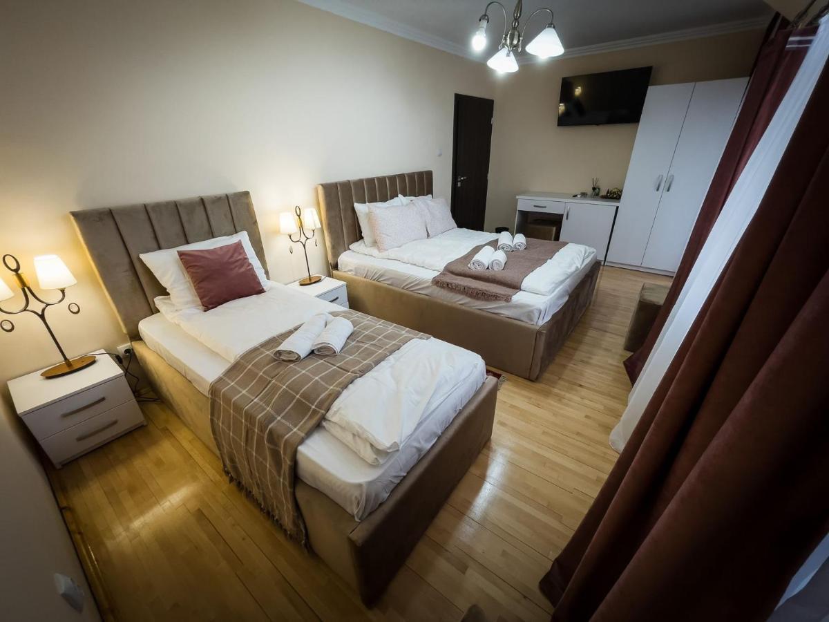 Hotel Casa BLANCO Oradea Exterior foto